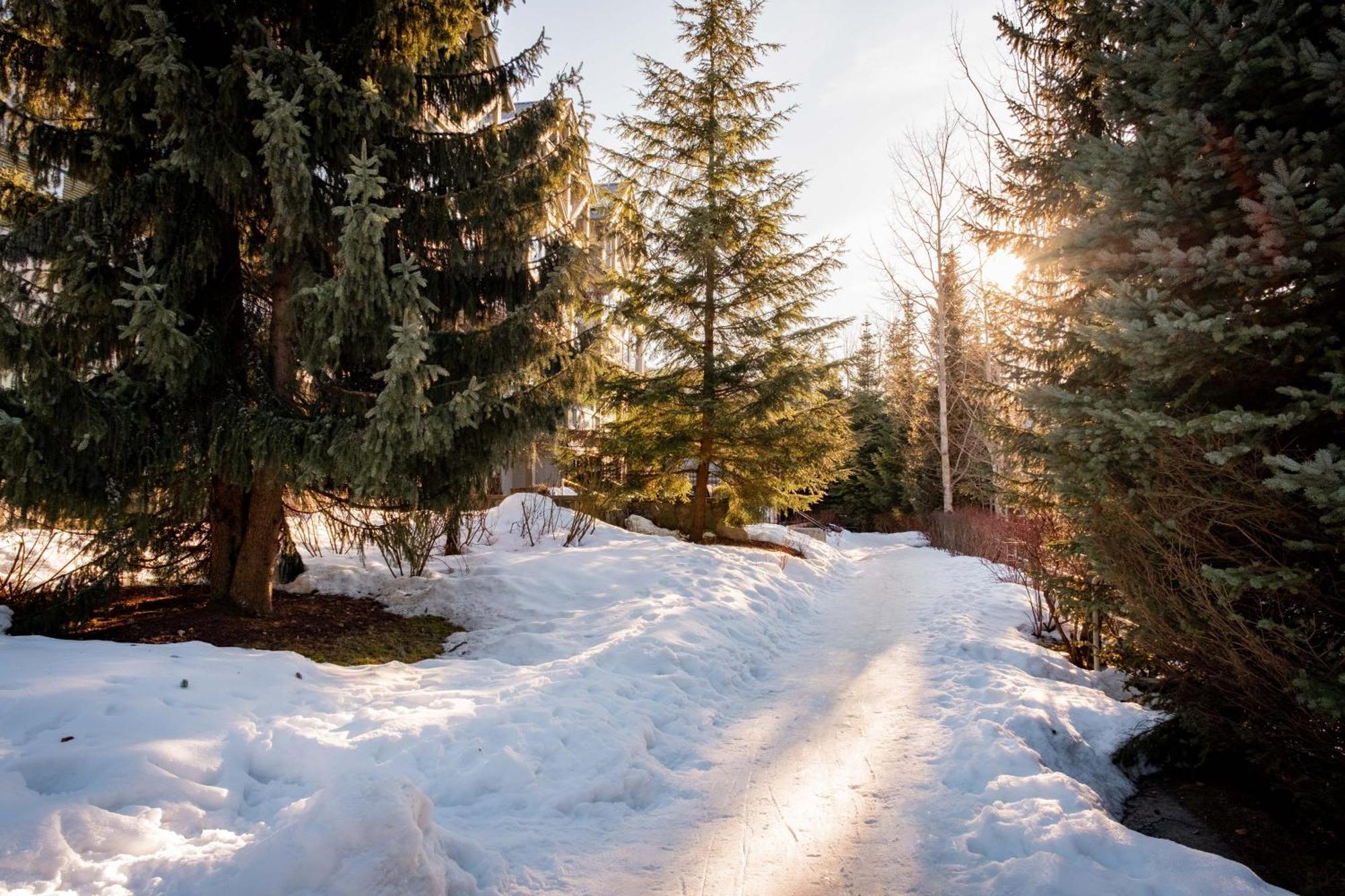 The Aspens By Outpost Whistlerヴィラ エクステリア 写真